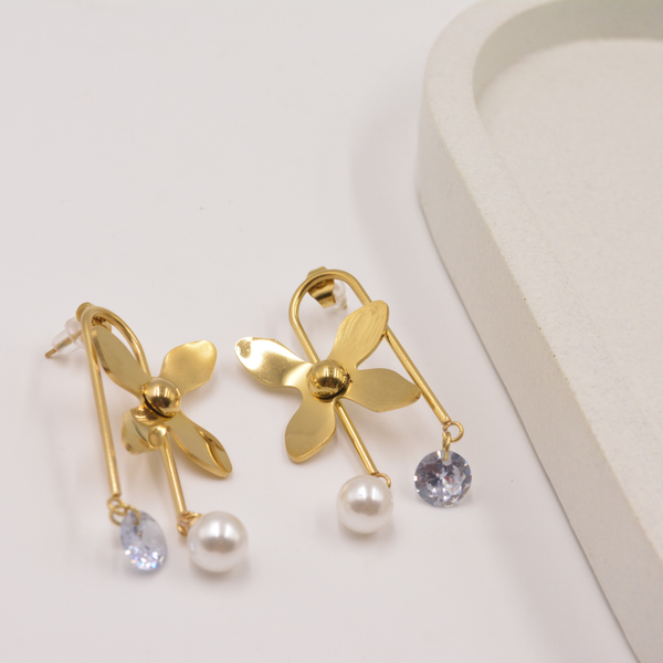 Bloom Dangle Earring