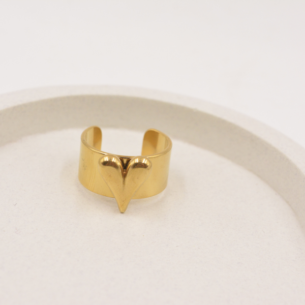 Gold Heart Band Ring