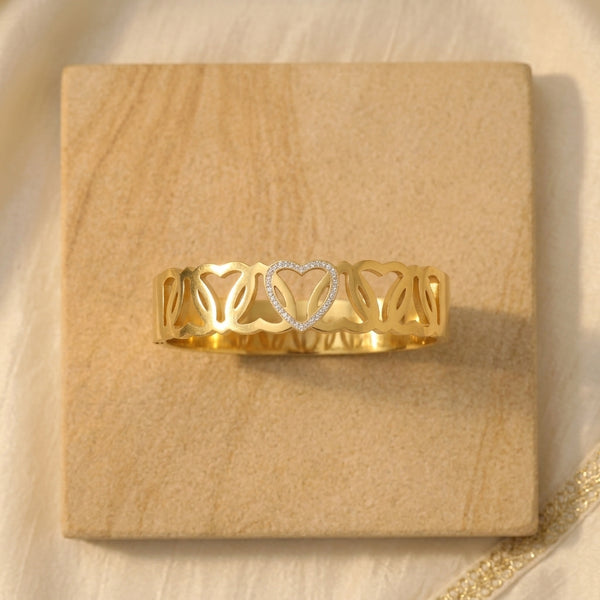 Eterna Loop Bracelet