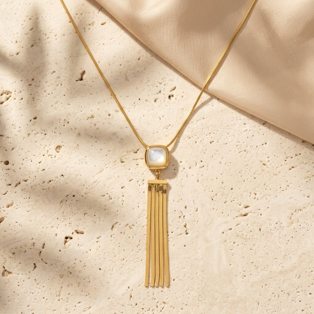Pearl Pendant Necklace