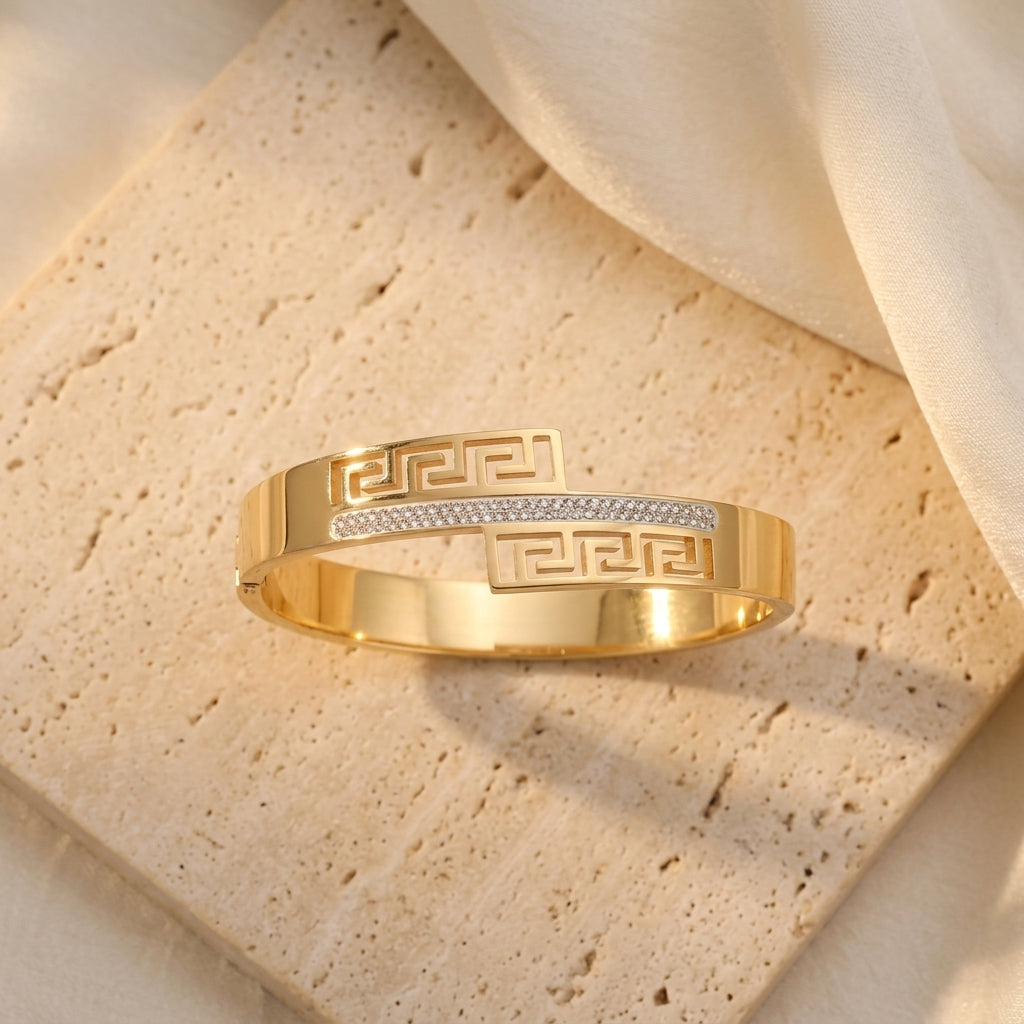 Nuvra Diamond Cuff